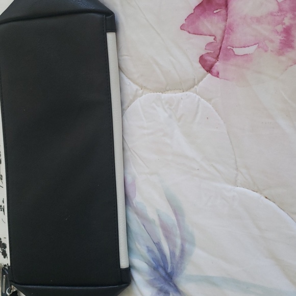 KIMMIDOLL PURSE - Picture 12 of 15